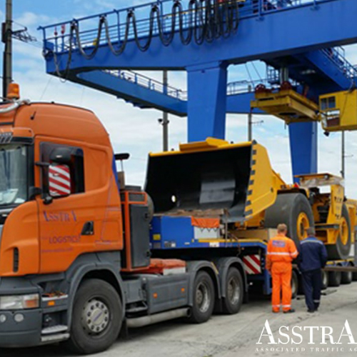 AsstrA-transportation-of-mine-loader_2