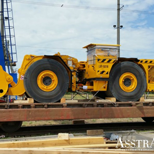 AsstrA-transportation-of-mine-loader_4